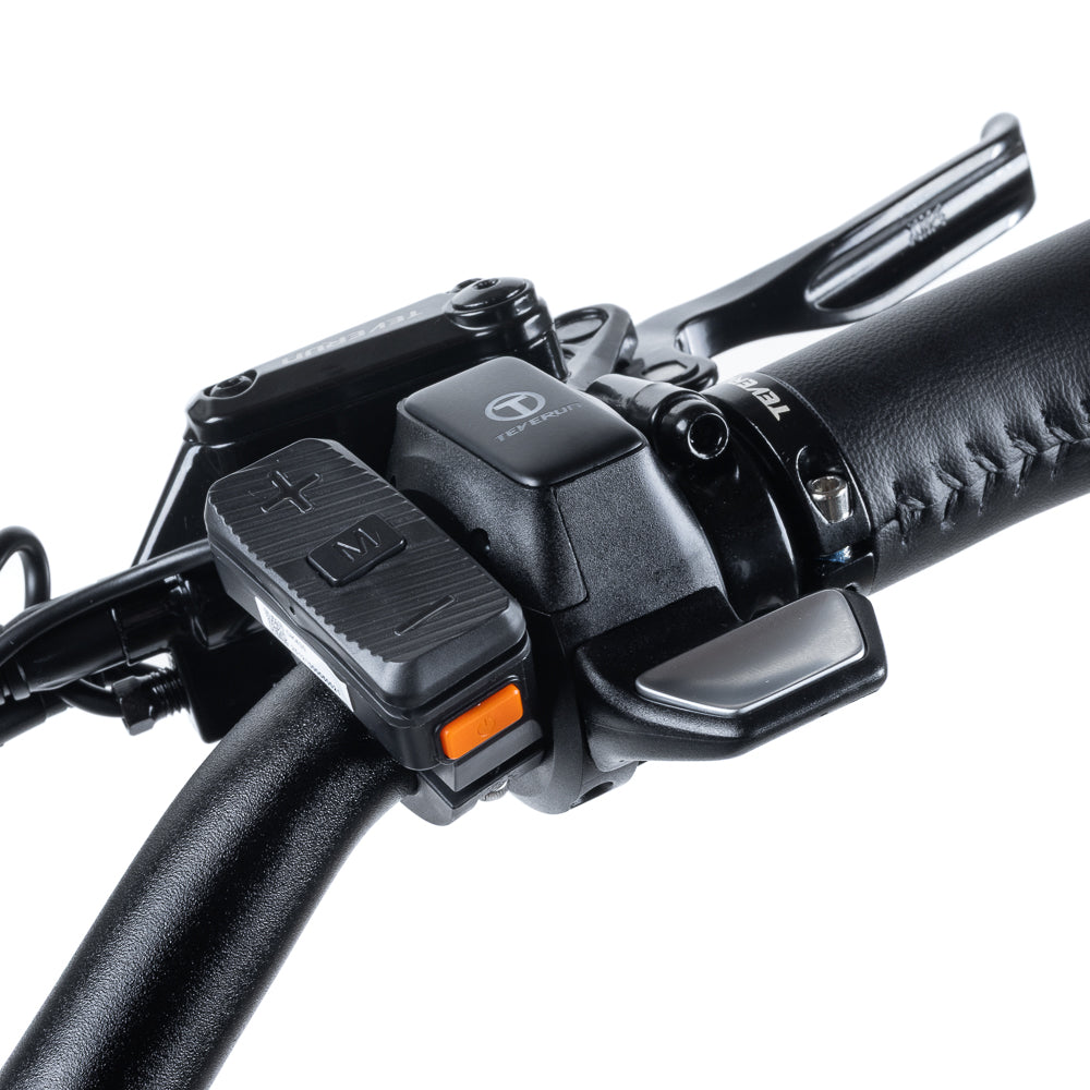 Lenkerarmatur mit Bedienelementen und Bremshebel des Teverun Fighter Mini Pro eKFV