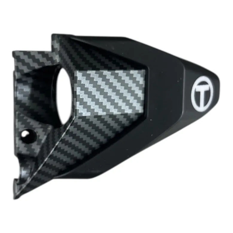 Vordere linke oder hintere rechte Deck-Abdeckung (Carbon) – SUPREME 7260R
